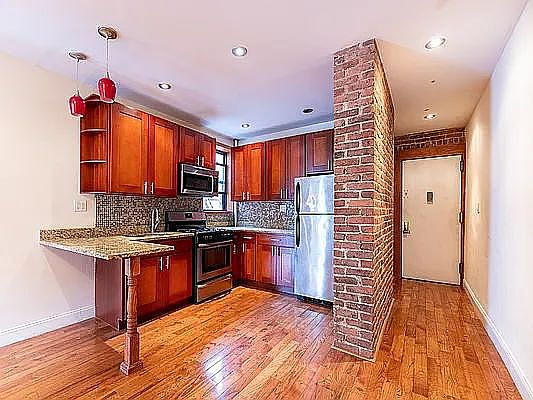 3rd image of 164 Sherman Ave #42
