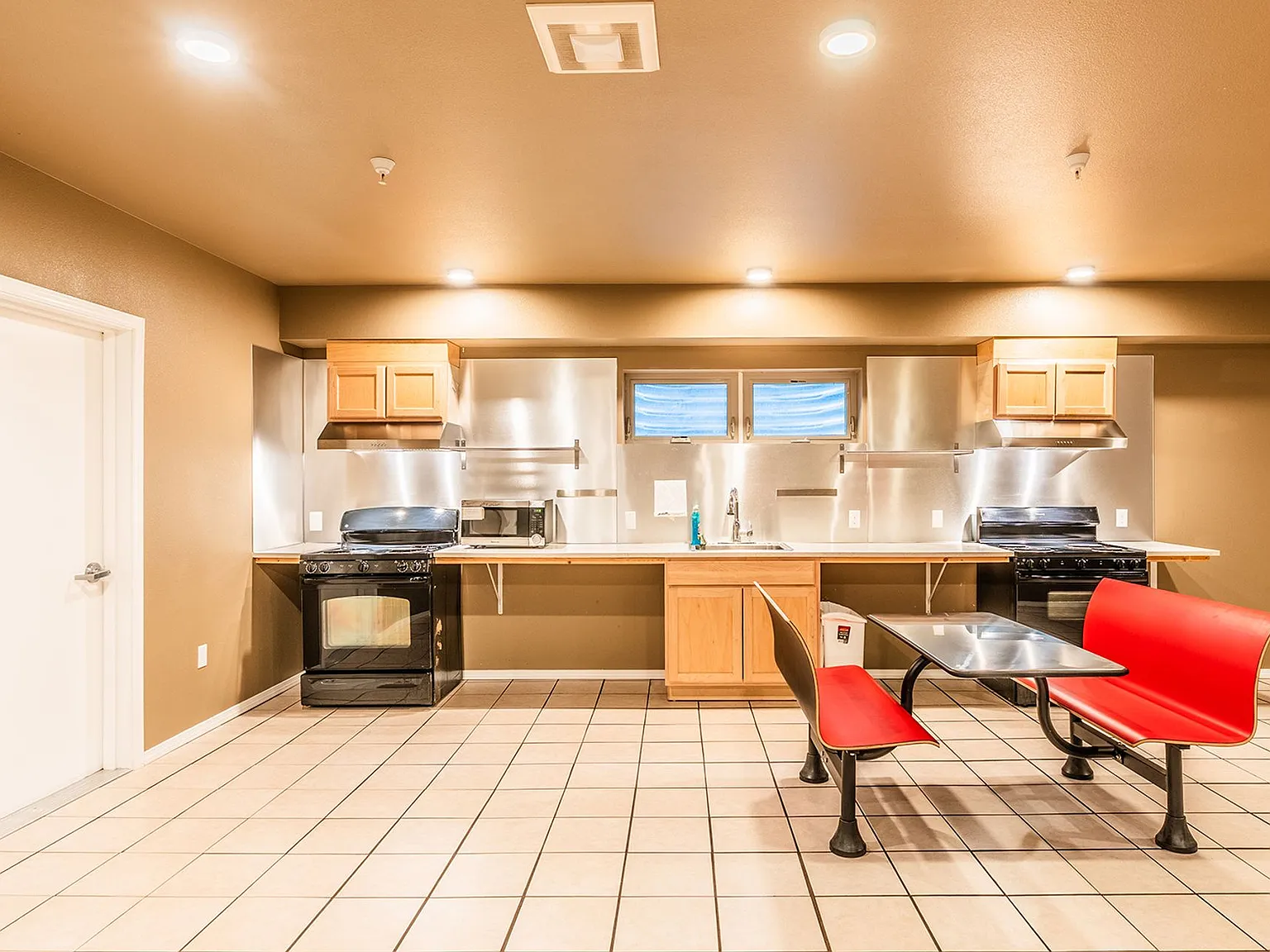 aPodment Suites at Brava - — Photo 2