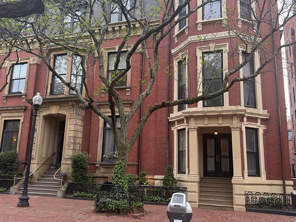1st image of 328 Dartmouth St APT 5