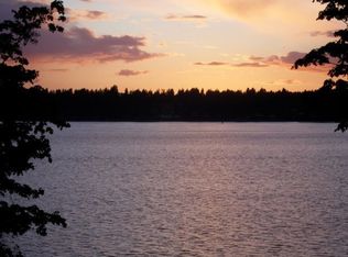 3609 Boston Harbor Rd NE, Olympia, WA 98506