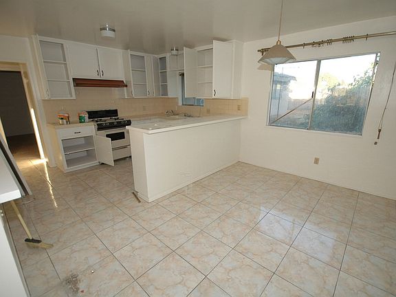 2nd image of 26470 Columbia St