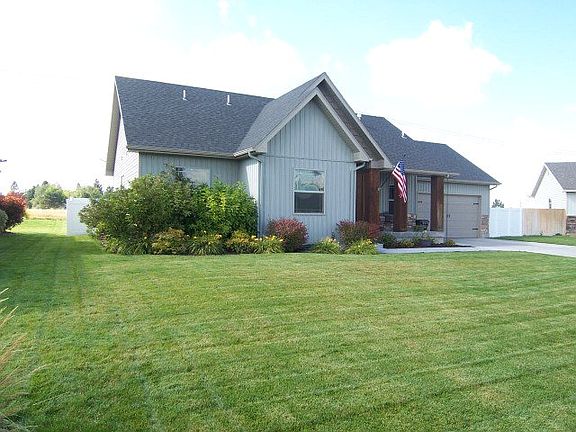 3rd image of 3760 Steeplechase Ln