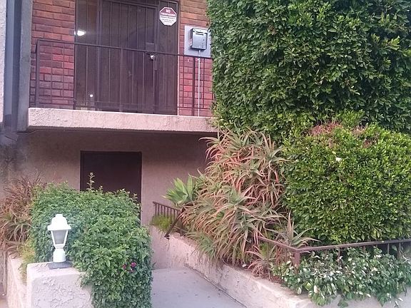 5th image of 23901 Los Rosas St APT 209