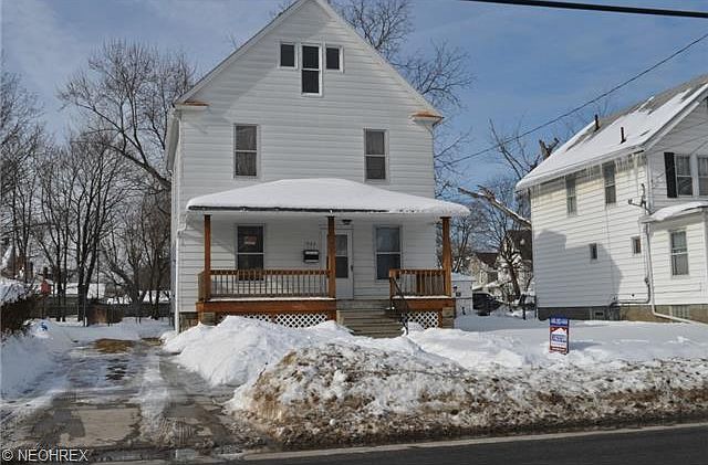 1st image of 1042 Washington Ave