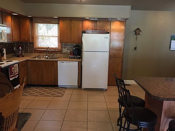 3rd image of 2629 Strawbridge Pl