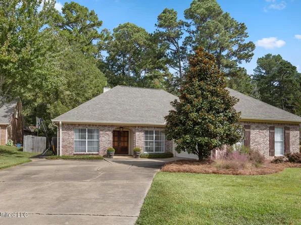1019 Riverchase North Dr, Brandon, MS 39047