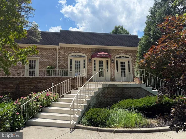 3123 Patrick Henry Dr APT 311, Falls Church, VA 22044
