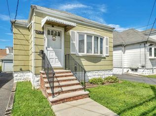 717 5th St, Secaucus, NJ 07094