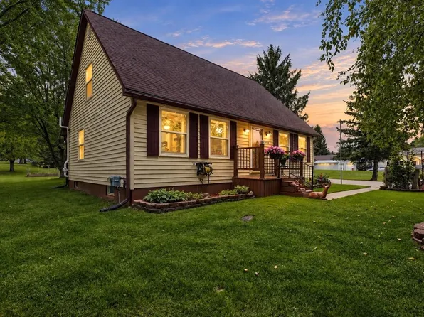 7275 Hall Rd, Davisburg, MI 48350