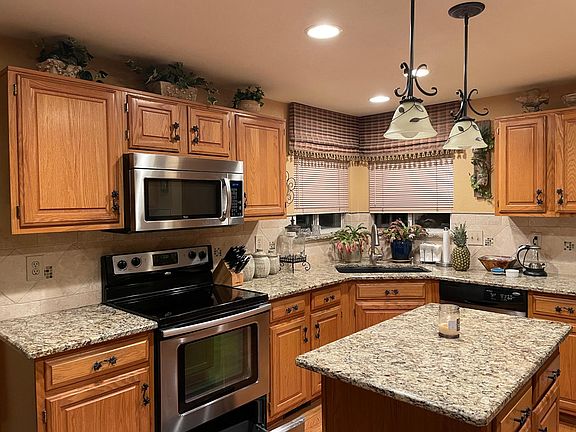 Kitchen with Granite Counter tops