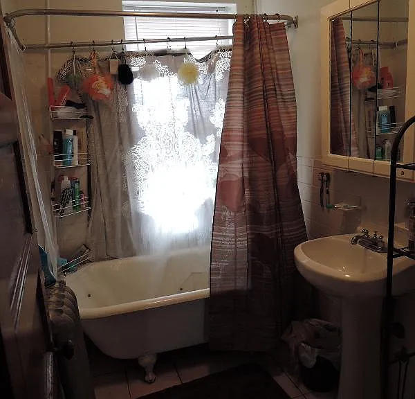 35 Waverly St #4 — Photo 2