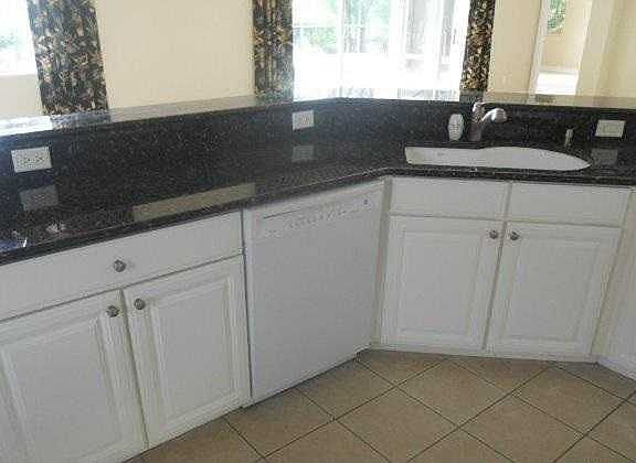 5th image of 12571 Lake Run Dr
