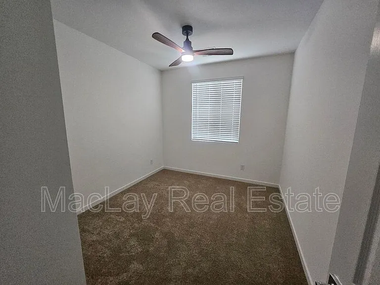 548 W Fremont Pass — Photo 15
