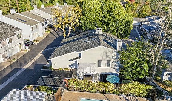 4th image of 442 Walker Rd