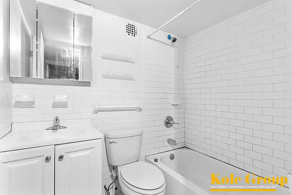 Rented by Kole Group | media 12