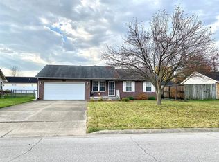 911 E Sunset Pike Dr, Terre Haute, IN 47802