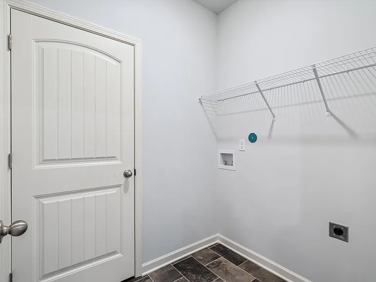 85 Kipling Dr — Photo 22