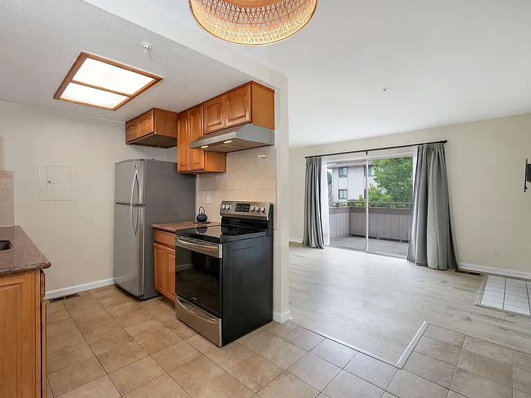 25129 Copa Del Oro Dr #102 — Photo 2