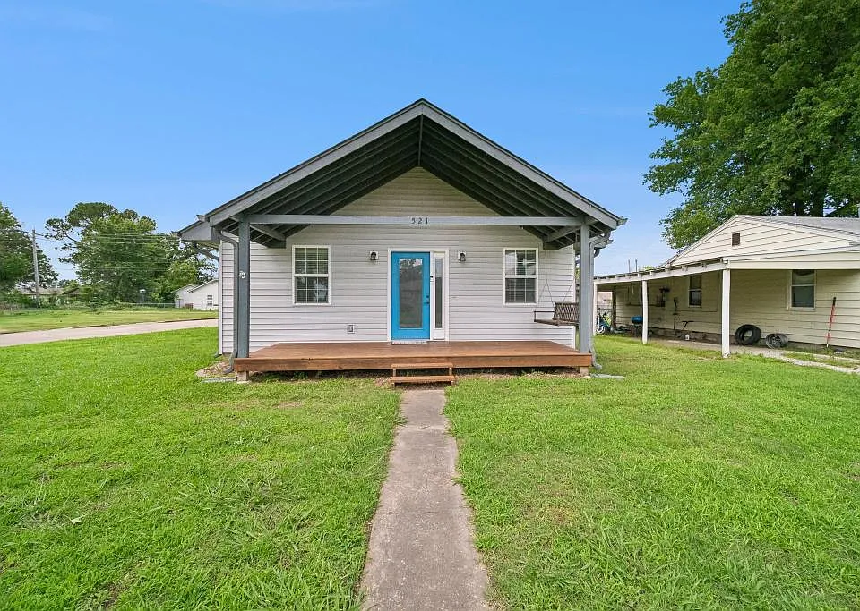 521 S Normal Ave
