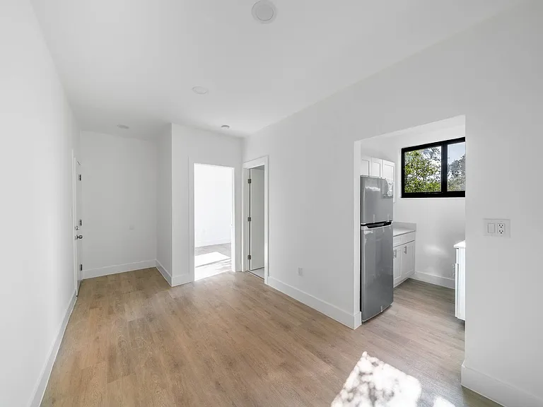 Amazing apartment near Marlins Stadium — Photo 13