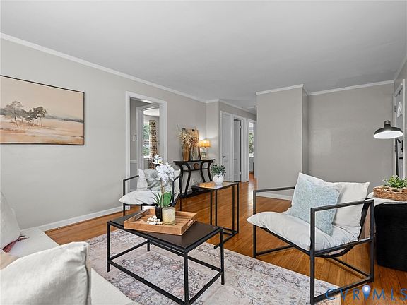 5th image of 2313 Dickens Rd