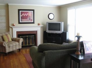 5408 Tomahawk Rd, Prairie Village, KS 66208