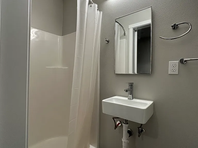 4029 Rainier Ave — Photo 36