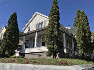 202 W Bluff St, Marquette, MI 49855