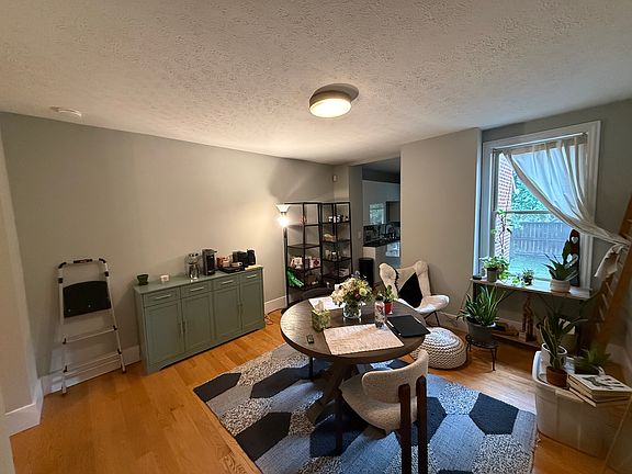 3rd image of 1218 S Washington Ave