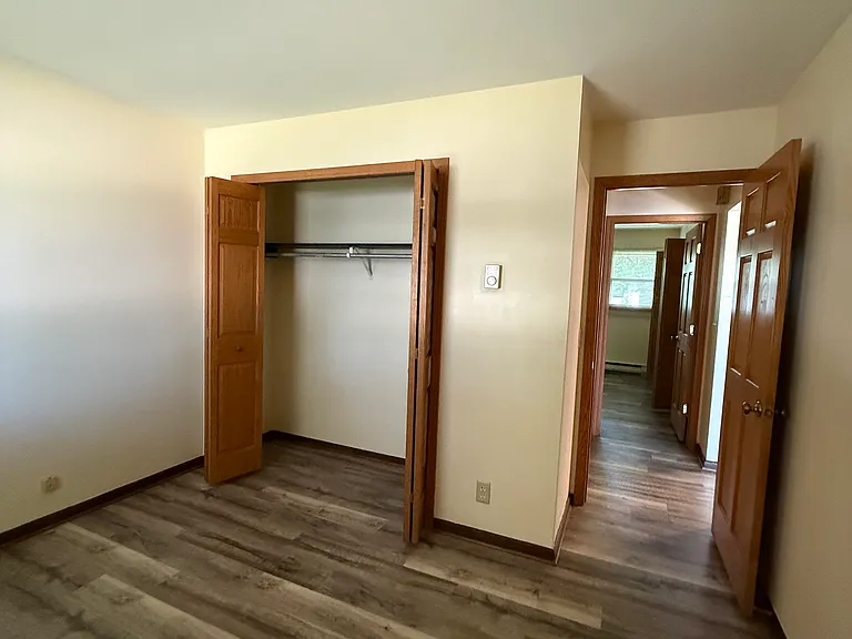 925-927 Hamilton Ave #925 — Photo 5