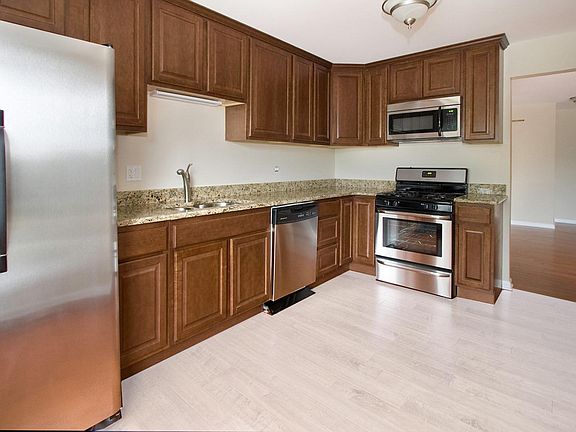 5th image of 1726 N Emerald Bay Unit 3