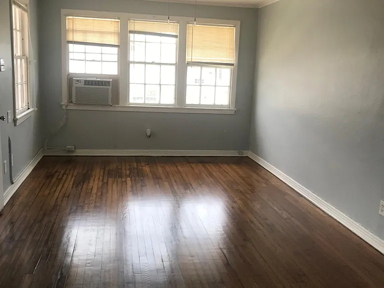 1302 Pauline St #1300 — Photo 4