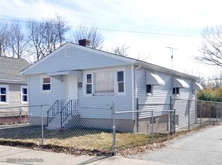 16 Richland St, Providence, RI 02909