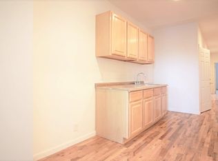 6113 55th St, Maspeth, NY 11378