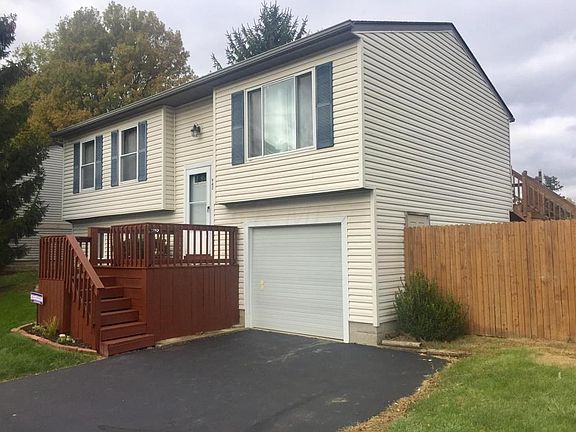 3rd image of 942 Pebblelane Dr