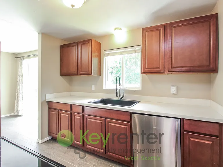 2511 SW 107th Way — Photo 9
