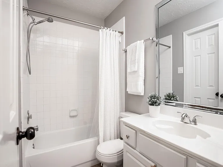 8915 Wallington Dr — Photo 27