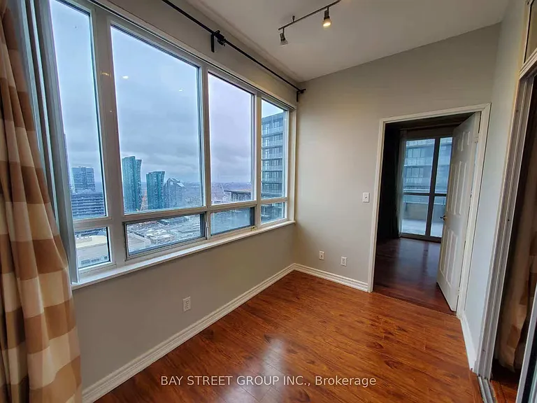 23 Hollywood Ave #Penthouse 206 — Photo 13