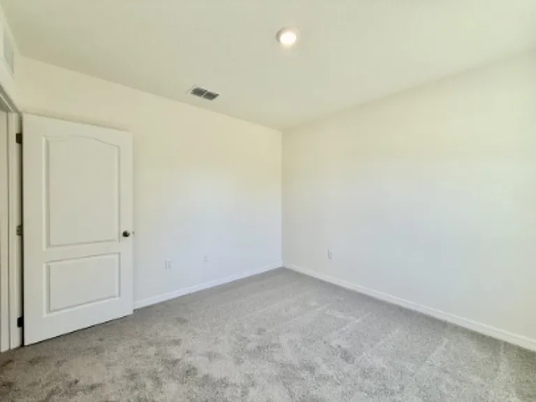 1374 Holodak Dr — Photo 29
