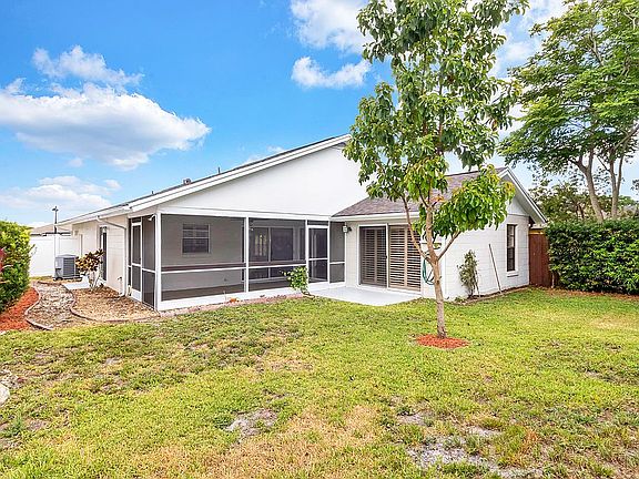 2nd image of 2700 Shadybranch Dr