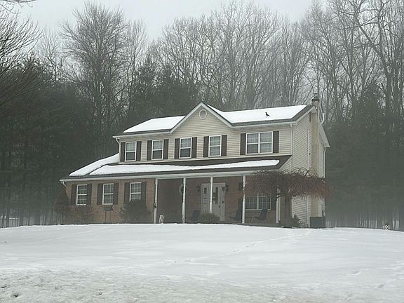 2nd image of 136 Longwoods Dr