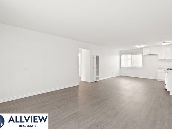 3rd image of 7801 Mandrell Dr #B