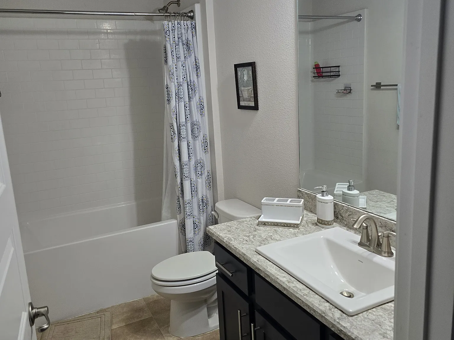 4 bed, 1930 sqft, $2,300 — Photo 4