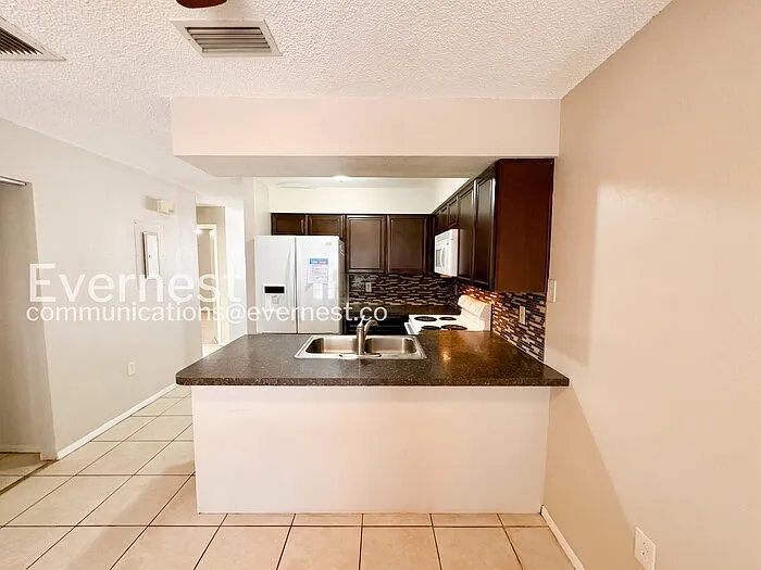 1059 Spirit Lake Rd — Photo 3