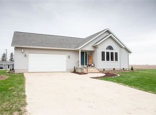 3237 Whittier Rd, Springville, IA 52336