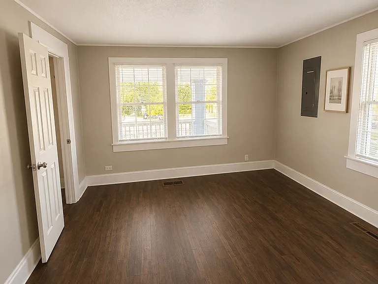 3840 Napier Ave — Photo 11