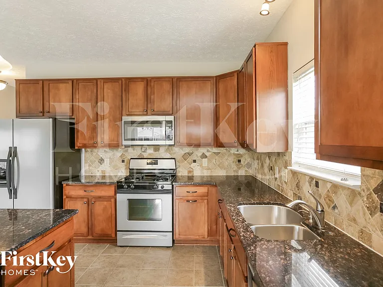 3268 Bristlecone Ct — Photo 6