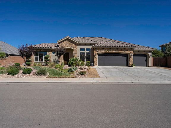 3rd image of 2409 E La Grasse Dr