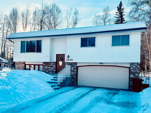 1645 Madison Dr, Fairbanks, AK 99709