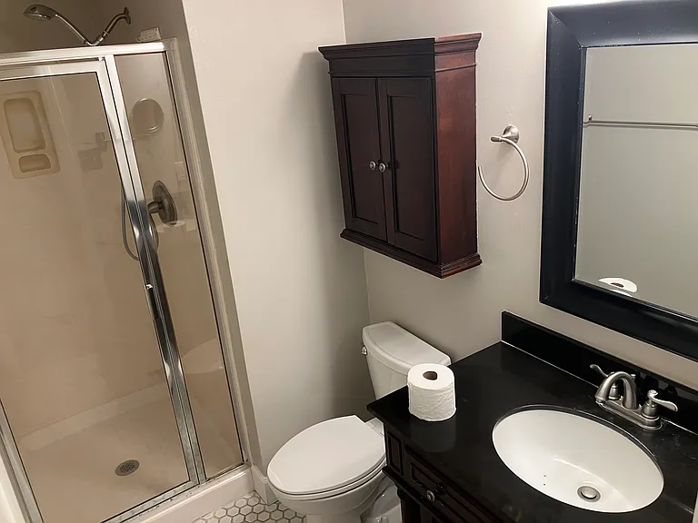 8709 Kenilworth Dr — Photo 25